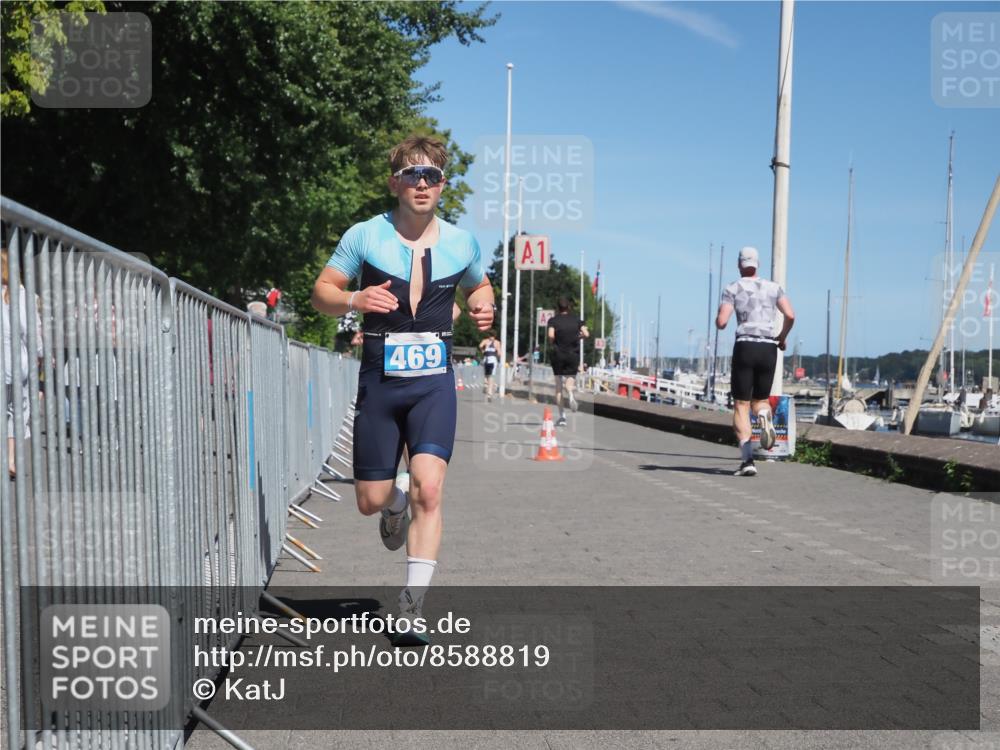 17.08.2025 - KN Förde Triathlon 2025 KatJ http://msf.ph/oto/8588819 17.08.2025 13:32:52 Laufen 413, 458, 466, 469 meine-sportfotos.de