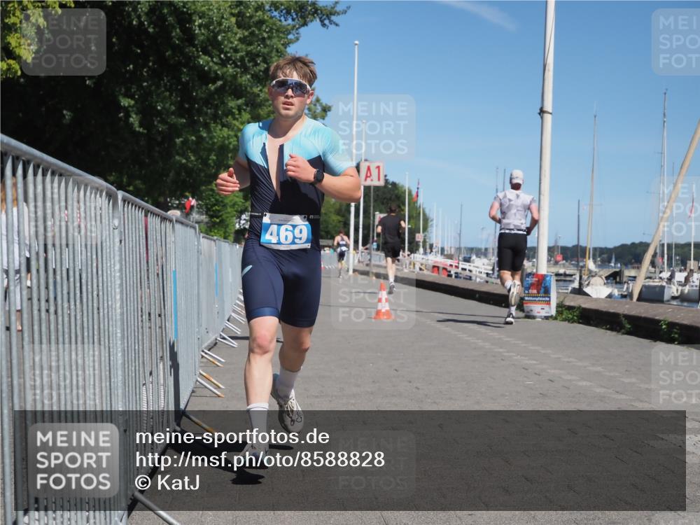 17.08.2025 - KN Förde Triathlon 2025 KatJ http://msf.ph/oto/8588828 17.08.2025 13:32:52 Laufen 413, 458, 466, 469 meine-sportfotos.de