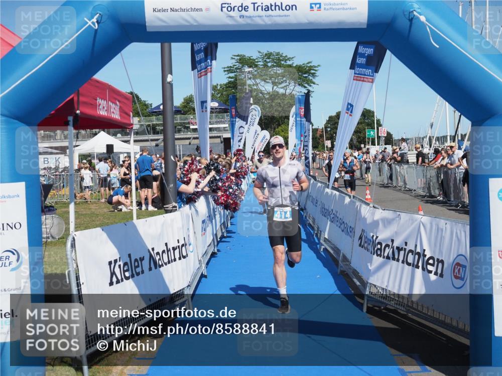17.08.2025 - KN Förde Triathlon 2025 MichiJ http://msf.ph/oto/8588841 17.08.2025 13:45:27 Laufen 414, 548 meine-sportfotos.de
