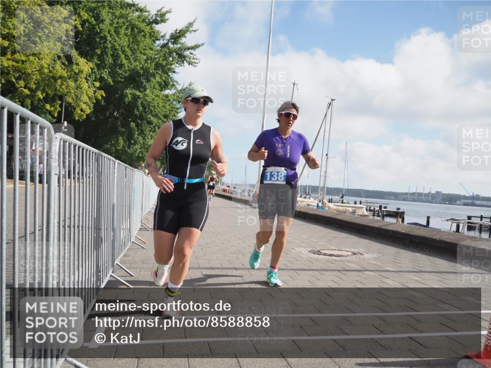 17.08.2025 - KN Förde Triathlon 2025 KatJ http://msf.ph/oto/8588858 17.08.2025 10:15:06 Laufen 128, 138, 159 meine-sportfotos.de