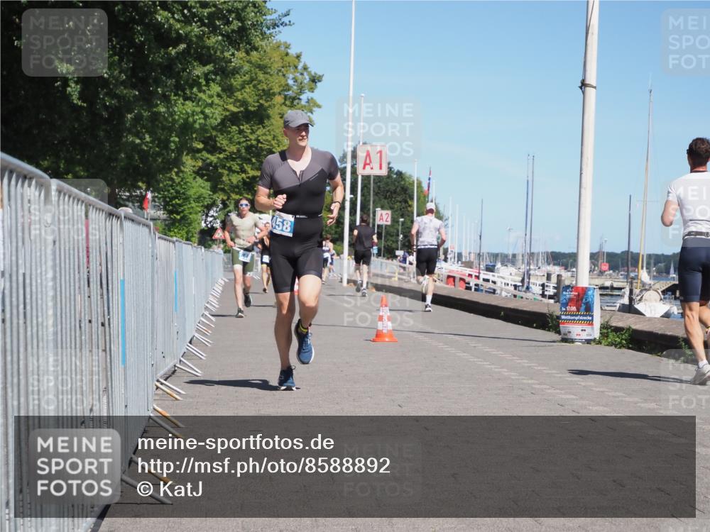 17.08.2025 - KN Förde Triathlon 2025 KatJ http://msf.ph/oto/8588892 17.08.2025 13:32:56 Laufen 418, 458, 466, 548 meine-sportfotos.de