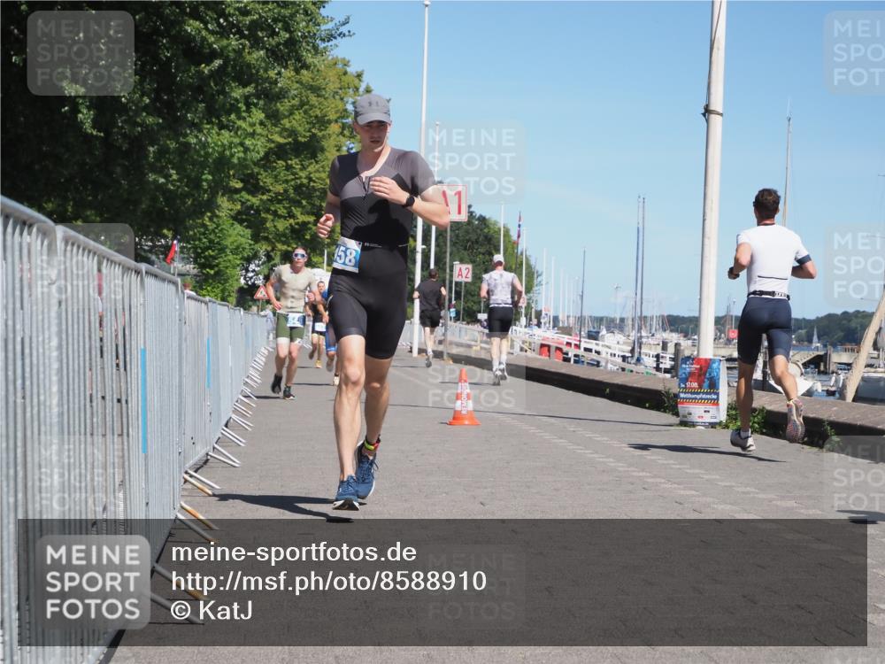 17.08.2025 - KN Förde Triathlon 2025 KatJ http://msf.ph/oto/8588910 17.08.2025 13:32:56 Laufen 418, 458, 466, 548 meine-sportfotos.de