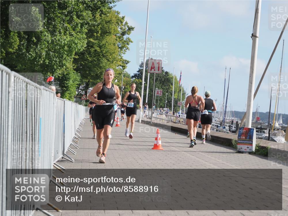 17.08.2025 - KN Förde Triathlon 2025 KatJ http://msf.ph/oto/8588916 17.08.2025 10:15:17 Laufen 142, 183, 215 meine-sportfotos.de