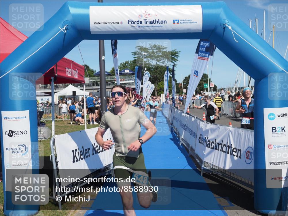 17.08.2025 - KN Förde Triathlon 2025 MichiJ http://msf.ph/oto/8588930 17.08.2025 13:45:30 Laufen 414, 447, 548 meine-sportfotos.de