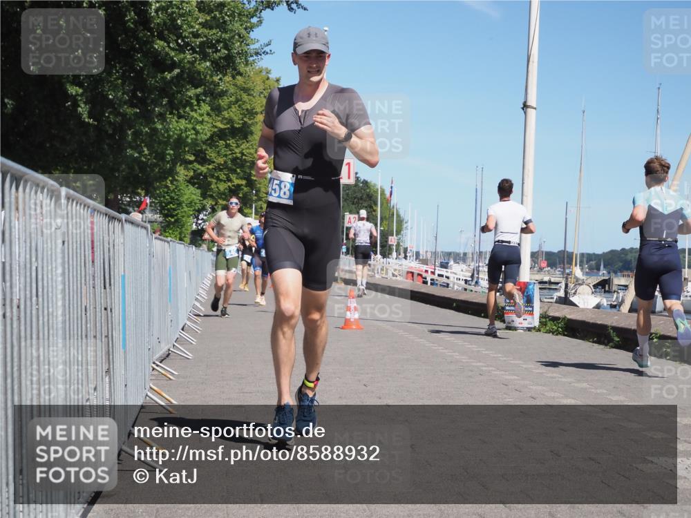 17.08.2025 - KN Förde Triathlon 2025 KatJ http://msf.ph/oto/8588932 17.08.2025 13:32:57 Laufen 418, 458, 466, 548 meine-sportfotos.de