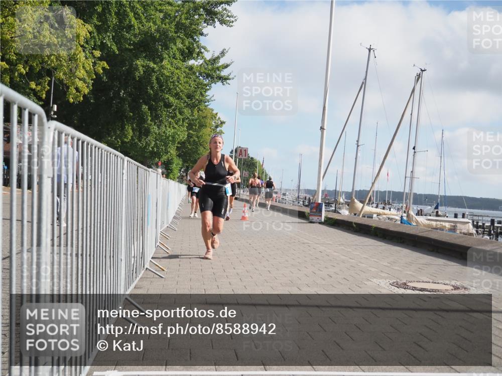 17.08.2025 - KN Förde Triathlon 2025 KatJ http://msf.ph/oto/8588942 17.08.2025 10:15:18 Laufen 142, 183, 215 meine-sportfotos.de