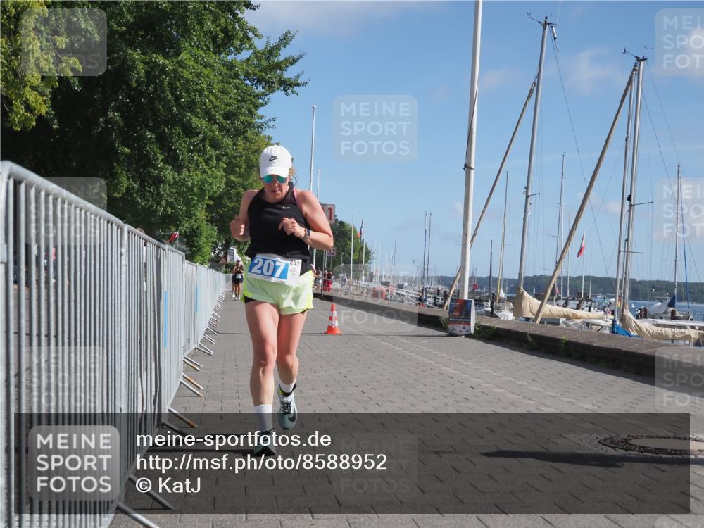 17.08.2025 - KN Förde Triathlon 2025 KatJ http://msf.ph/oto/8588952 17.08.2025 10:40:30 Laufen 207 meine-sportfotos.de