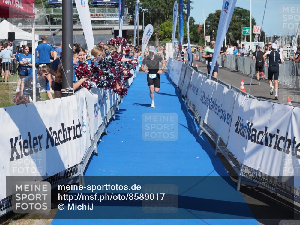 17.08.2025 - KN Förde Triathlon 2025 MichiJ http://msf.ph/oto/8589017 17.08.2025 13:45:58 Laufen 445 meine-sportfotos.de