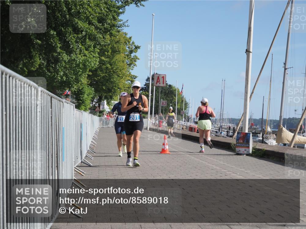 17.08.2025 - KN Förde Triathlon 2025 KatJ http://msf.ph/oto/8589018 17.08.2025 10:40:42 Laufen 201, 212 meine-sportfotos.de