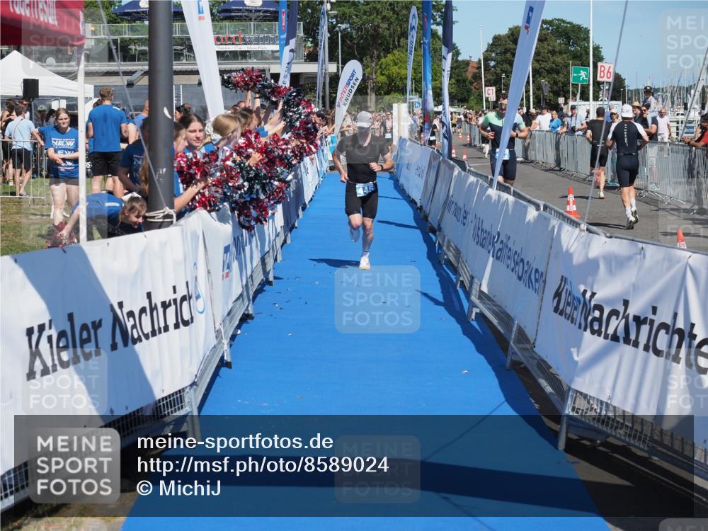 17.08.2025 - KN Förde Triathlon 2025 MichiJ http://msf.ph/oto/8589024 17.08.2025 13:45:59 Laufen 445 meine-sportfotos.de