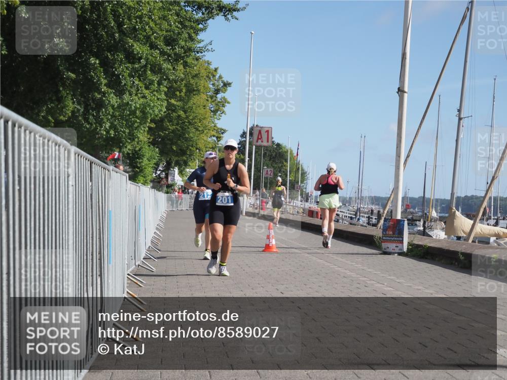 17.08.2025 - KN Förde Triathlon 2025 KatJ http://msf.ph/oto/8589027 17.08.2025 10:40:42 Laufen 201, 212 meine-sportfotos.de