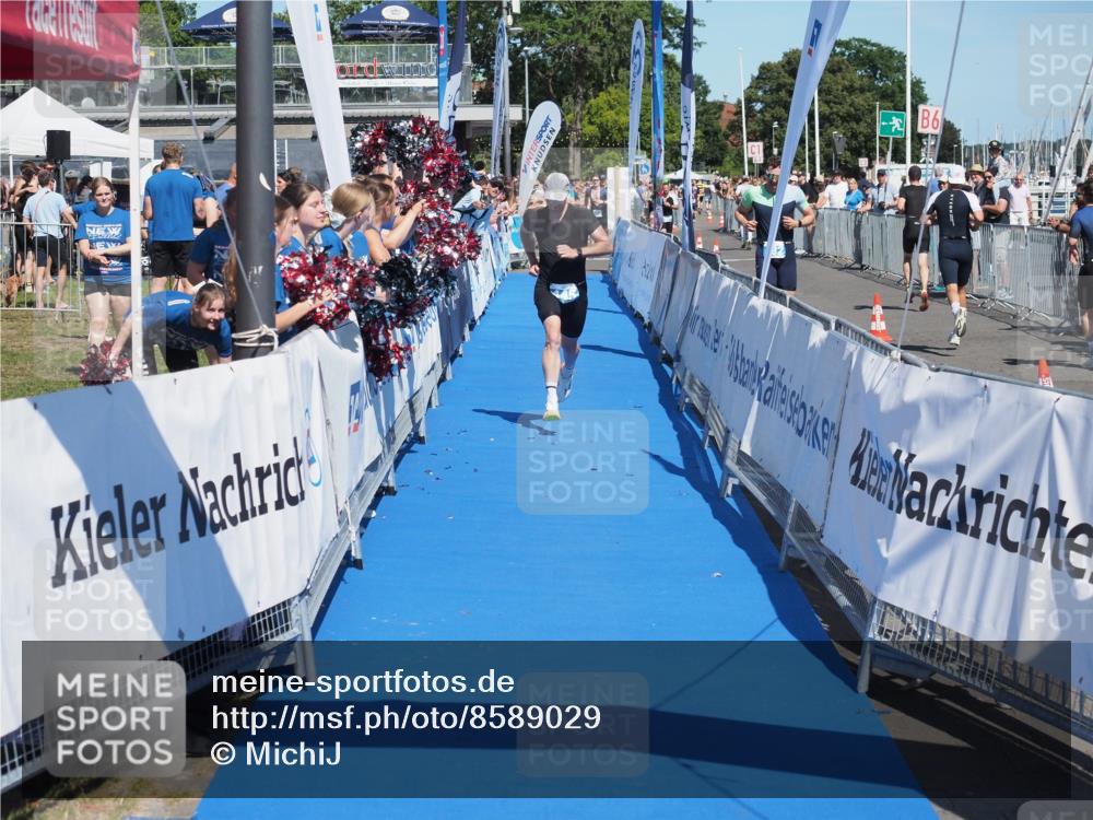 17.08.2025 - KN Förde Triathlon 2025 MichiJ http://msf.ph/oto/8589029 17.08.2025 13:45:59 Laufen 445 meine-sportfotos.de