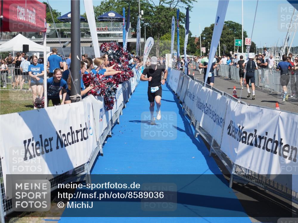 17.08.2025 - KN Förde Triathlon 2025 MichiJ http://msf.ph/oto/8589036 17.08.2025 13:45:59 Laufen 445 meine-sportfotos.de