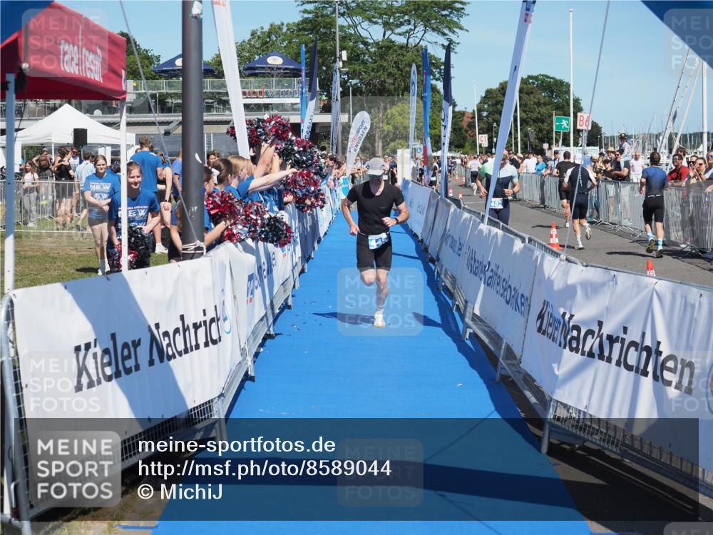 17.08.2025 - KN Förde Triathlon 2025 MichiJ http://msf.ph/oto/8589044 17.08.2025 13:45:59 Laufen 445 meine-sportfotos.de
