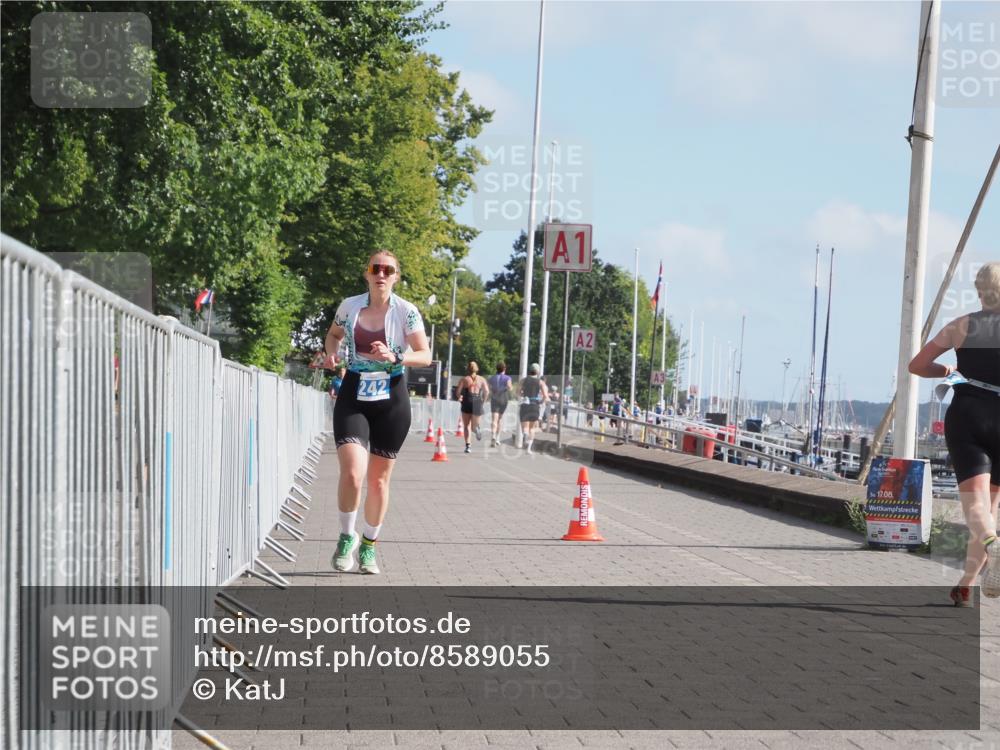 17.08.2025 - KN Förde Triathlon 2025 KatJ http://msf.ph/oto/8589055 17.08.2025 10:15:27 Laufen 142, 242 meine-sportfotos.de
