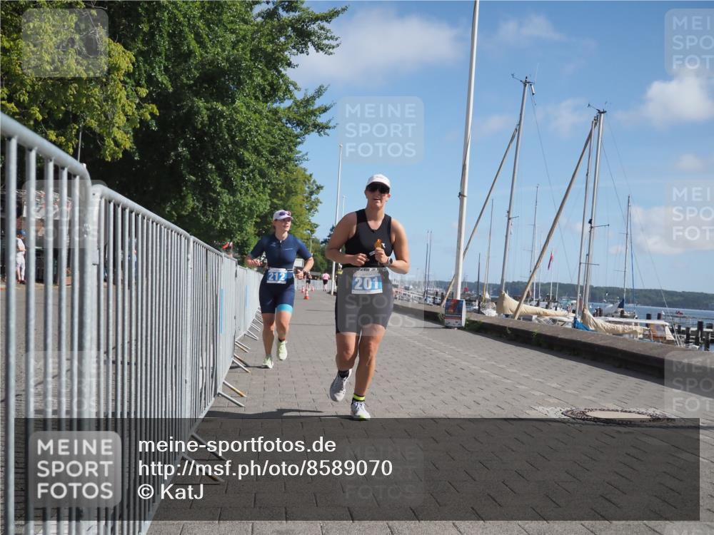 17.08.2025 - KN Förde Triathlon 2025 KatJ http://msf.ph/oto/8589070 17.08.2025 10:40:45 Laufen 201, 212 meine-sportfotos.de