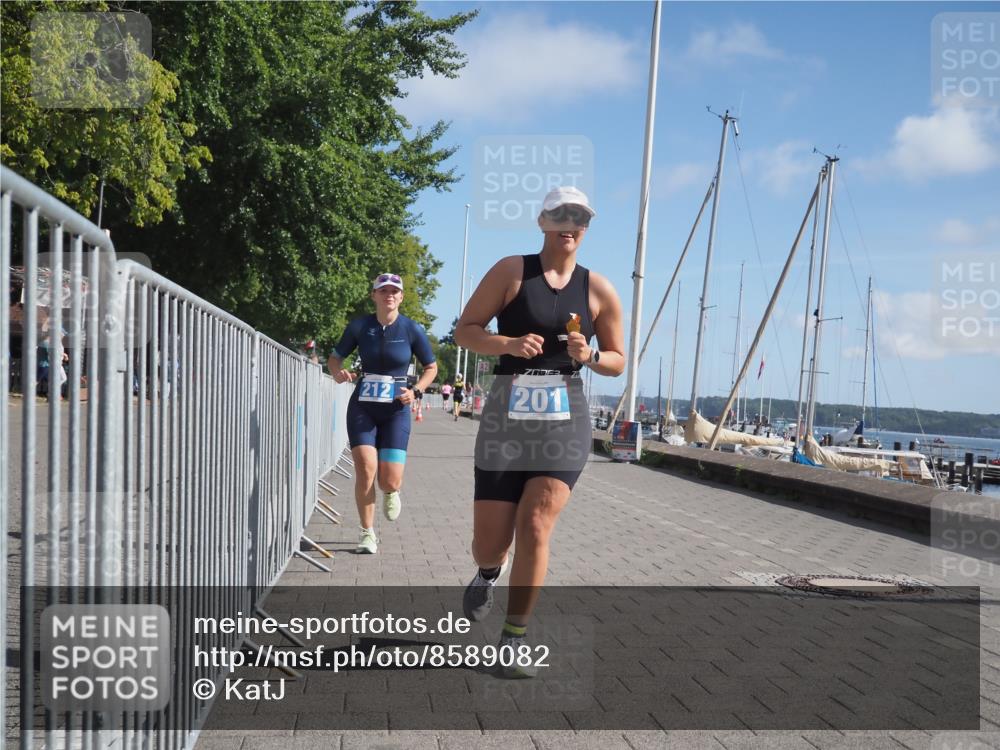17.08.2025 - KN Förde Triathlon 2025 KatJ http://msf.ph/oto/8589082 17.08.2025 10:40:46 Laufen 201, 212 meine-sportfotos.de