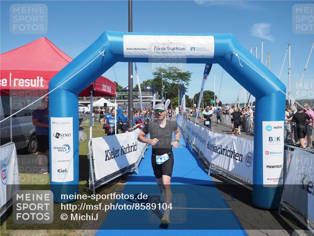17.08.2025 - KN Förde Triathlon 2025 MichiJ http://msf.ph/oto/8589104 17.08.2025 13:46:01 Laufen 445 meine-sportfotos.de