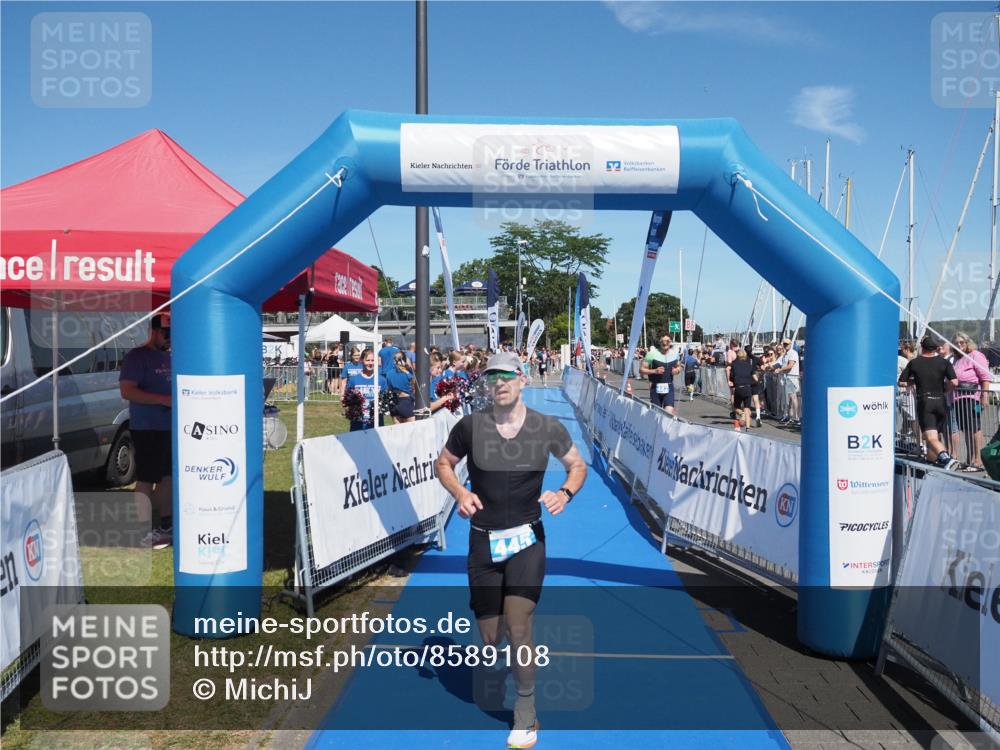 17.08.2025 - KN Förde Triathlon 2025 MichiJ http://msf.ph/oto/8589108 17.08.2025 13:46:01 Laufen 445 meine-sportfotos.de