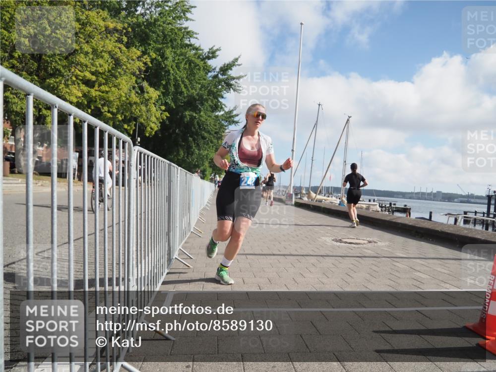 17.08.2025 - KN Förde Triathlon 2025 KatJ http://msf.ph/oto/8589130 17.08.2025 10:15:31 Laufen 242 meine-sportfotos.de