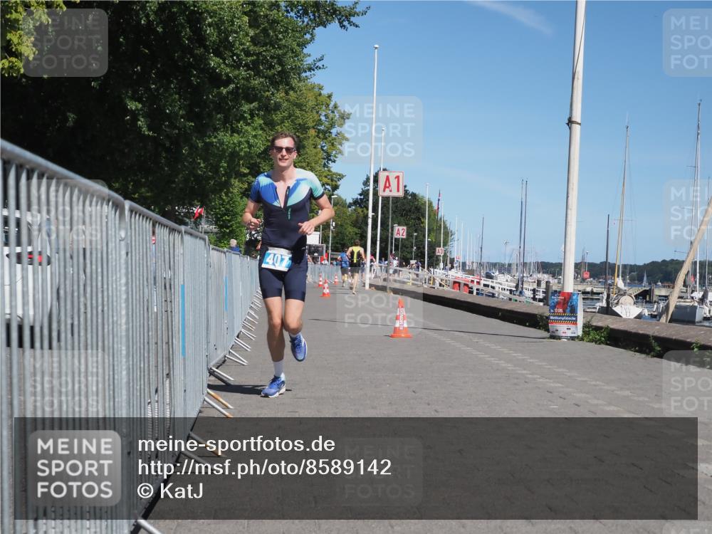 17.08.2025 - KN Förde Triathlon 2025 KatJ http://msf.ph/oto/8589142 17.08.2025 13:33:21 Laufen 407 meine-sportfotos.de