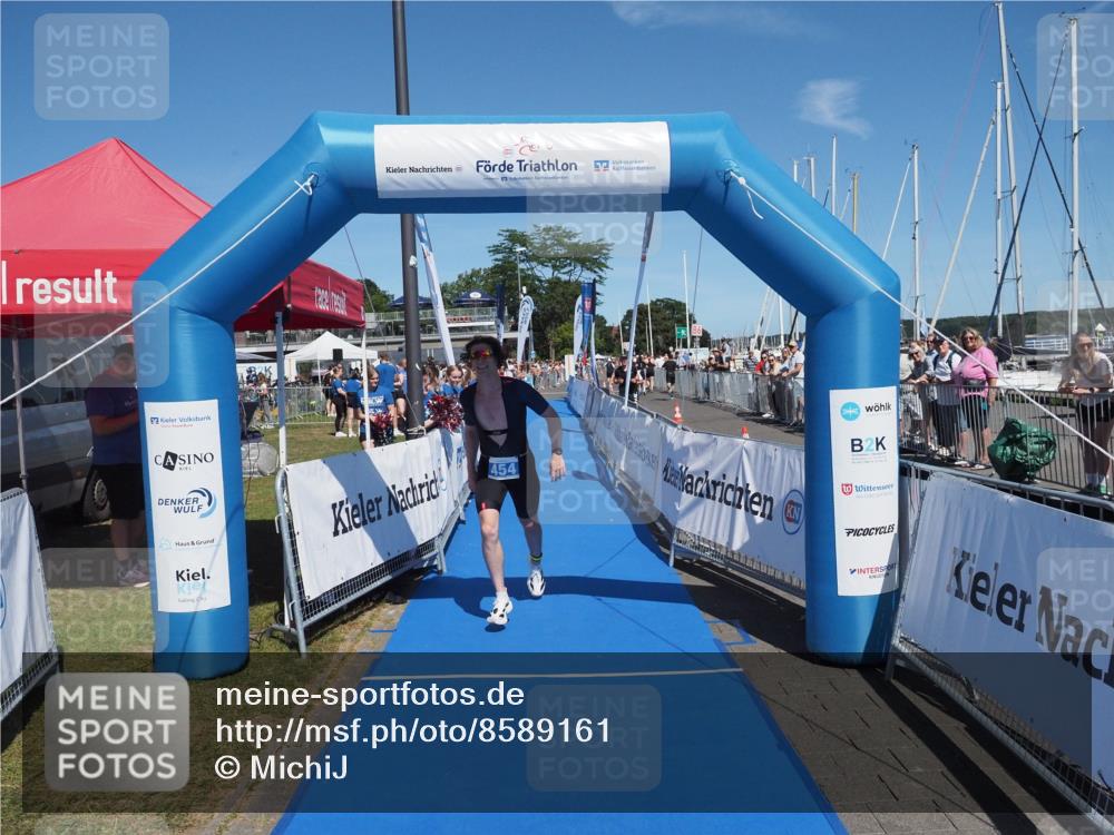 17.08.2025 - KN Förde Triathlon 2025 MichiJ http://msf.ph/oto/8589161 17.08.2025 13:46:09 Laufen 454 meine-sportfotos.de