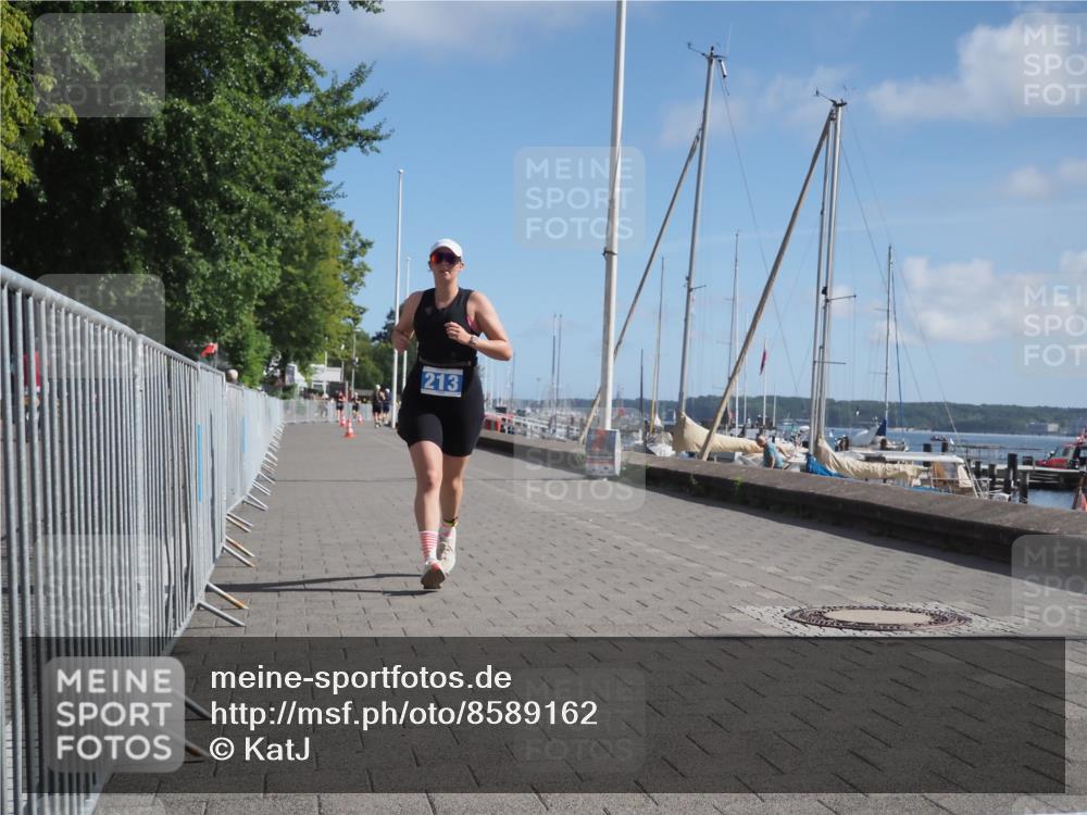 17.08.2025 - KN Förde Triathlon 2025 KatJ http://msf.ph/oto/8589162 17.08.2025 10:41:17 Laufen 213 meine-sportfotos.de