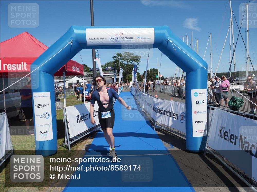 17.08.2025 - KN Förde Triathlon 2025 MichiJ http://msf.ph/oto/8589174 17.08.2025 13:46:09 Laufen 454 meine-sportfotos.de