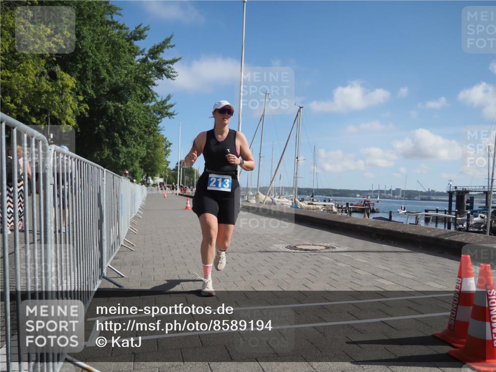 17.08.2025 - KN Förde Triathlon 2025 KatJ http://msf.ph/oto/8589194 17.08.2025 10:41:19 Laufen 213 meine-sportfotos.de