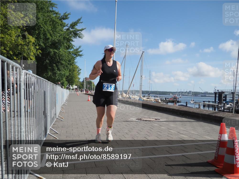 17.08.2025 - KN Förde Triathlon 2025 KatJ http://msf.ph/oto/8589197 17.08.2025 10:41:19 Laufen 213 meine-sportfotos.de