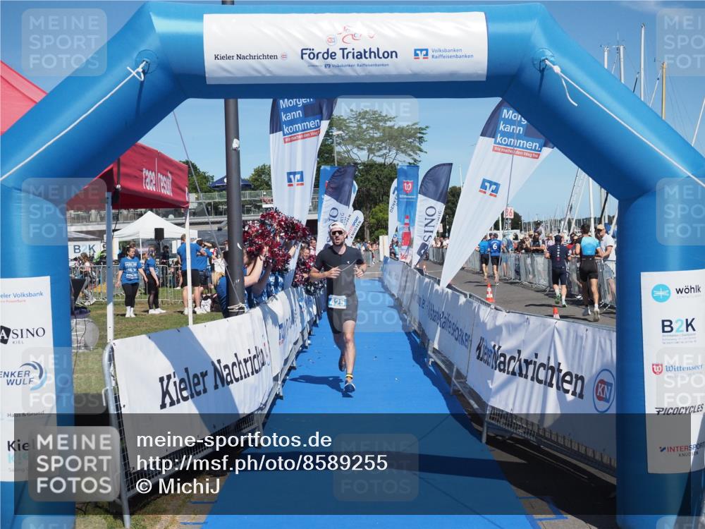 17.08.2025 - KN Förde Triathlon 2025 MichiJ http://msf.ph/oto/8589255 17.08.2025 13:46:45 Laufen 425 meine-sportfotos.de