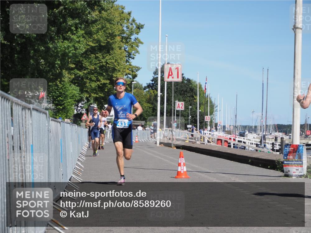 17.08.2025 - KN Förde Triathlon 2025 KatJ http://msf.ph/oto/8589260 17.08.2025 13:33:46 Laufen 433 meine-sportfotos.de