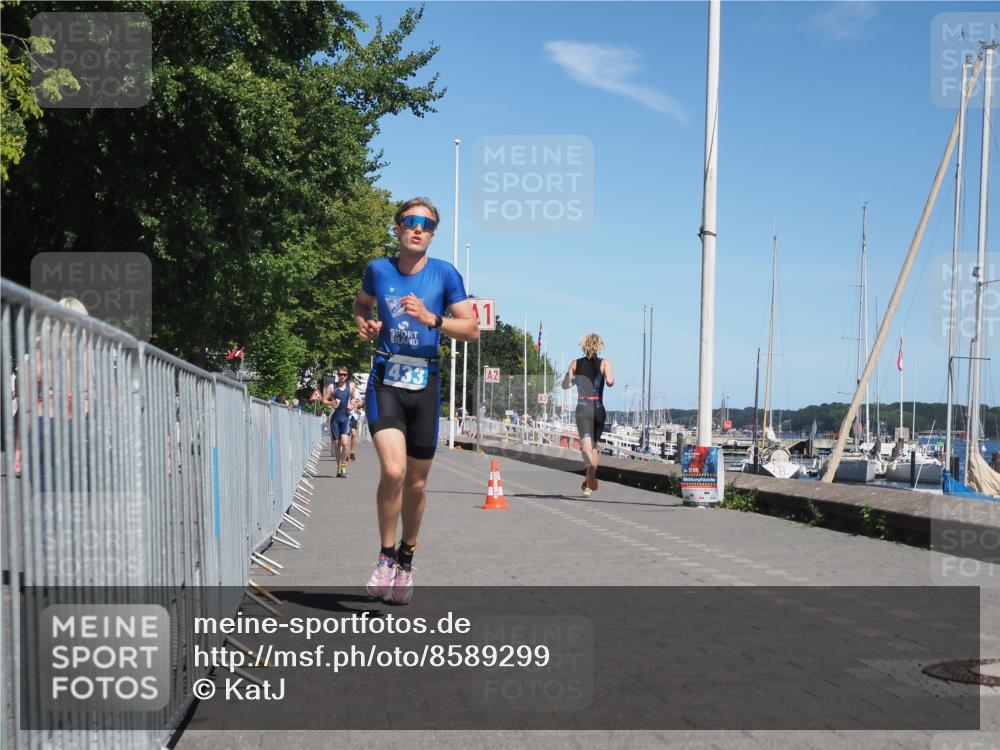 17.08.2025 - KN Förde Triathlon 2025 KatJ http://msf.ph/oto/8589299 17.08.2025 13:33:48 Laufen 433 meine-sportfotos.de