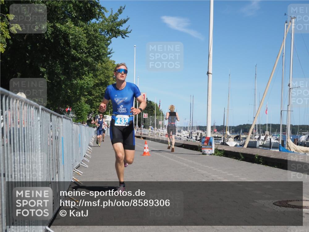 17.08.2025 - KN Förde Triathlon 2025 KatJ http://msf.ph/oto/8589306 17.08.2025 13:33:48 Laufen 433 meine-sportfotos.de