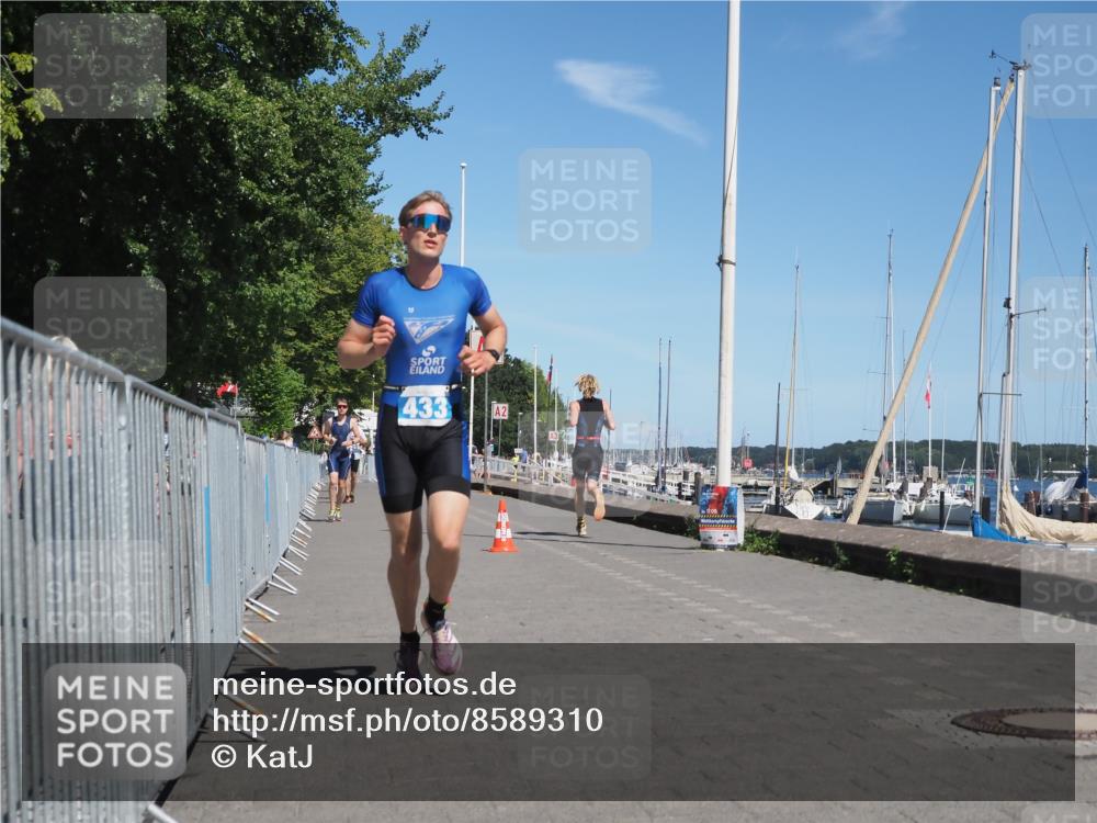 17.08.2025 - KN Förde Triathlon 2025 KatJ http://msf.ph/oto/8589310 17.08.2025 13:33:49 Laufen 433, 464 meine-sportfotos.de
