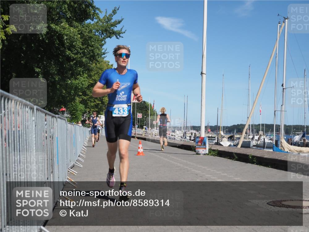 17.08.2025 - KN Förde Triathlon 2025 KatJ http://msf.ph/oto/8589314 17.08.2025 13:33:49 Laufen 433, 464 meine-sportfotos.de