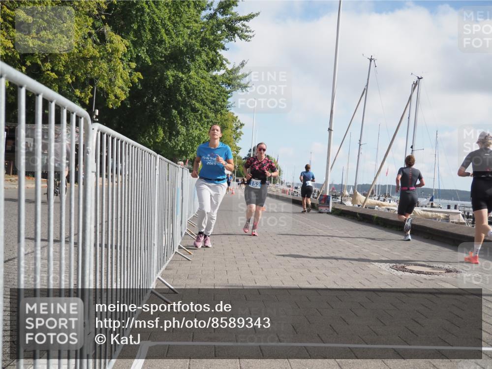 17.08.2025 - KN Förde Triathlon 2025 KatJ http://msf.ph/oto/8589343 17.08.2025 10:15:49 Laufen 127, 152, 169 meine-sportfotos.de