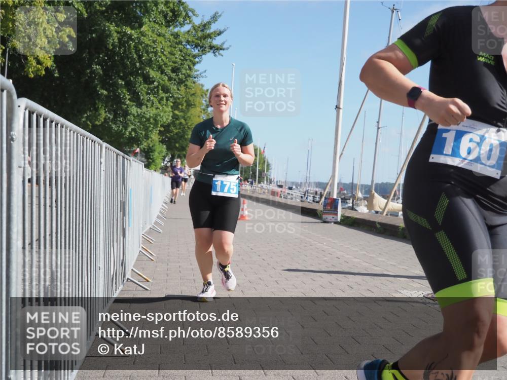 17.08.2025 - KN Förde Triathlon 2025 KatJ http://msf.ph/oto/8589356 17.08.2025 10:41:57 Laufen 160, 175 meine-sportfotos.de