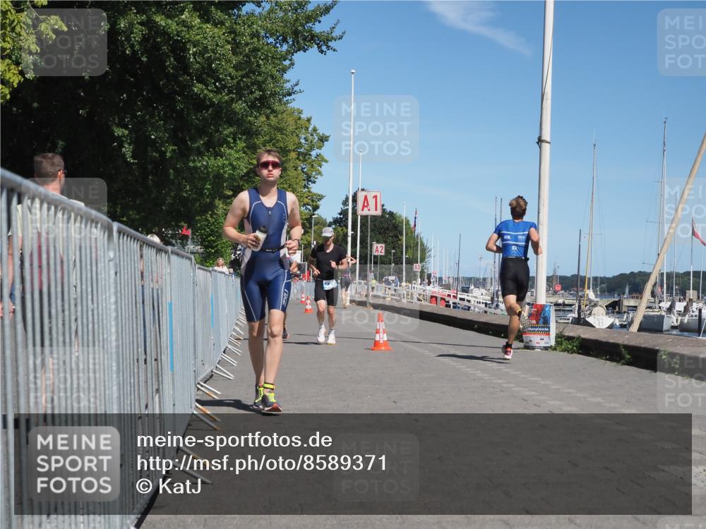 17.08.2025 - KN Förde Triathlon 2025 KatJ http://msf.ph/oto/8589371 17.08.2025 13:33:56 Laufen 445, 452, 453, 464 meine-sportfotos.de