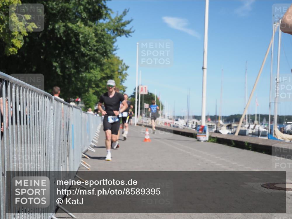 17.08.2025 - KN Förde Triathlon 2025 KatJ http://msf.ph/oto/8589395 17.08.2025 13:33:59 Laufen 445, 452, 453, 464 meine-sportfotos.de