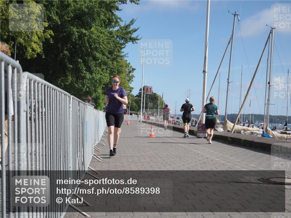17.08.2025 - KN Förde Triathlon 2025 KatJ http://msf.ph/oto/8589398 17.08.2025 10:42:06 Laufen 170, 230 meine-sportfotos.de