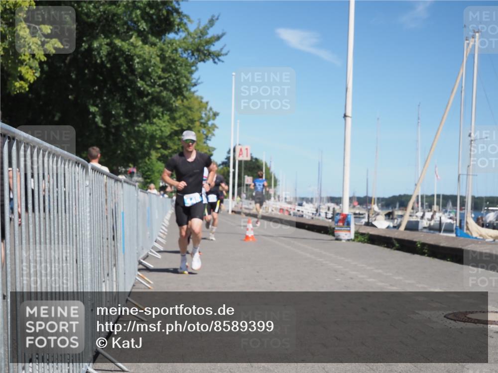 17.08.2025 - KN Förde Triathlon 2025 KatJ http://msf.ph/oto/8589399 17.08.2025 13:33:59 Laufen 445, 452, 453, 464 meine-sportfotos.de
