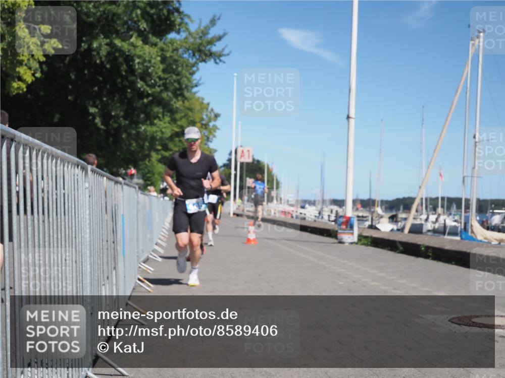 17.08.2025 - KN Förde Triathlon 2025 KatJ http://msf.ph/oto/8589406 17.08.2025 13:33:59 Laufen 445, 452, 453, 464 meine-sportfotos.de
