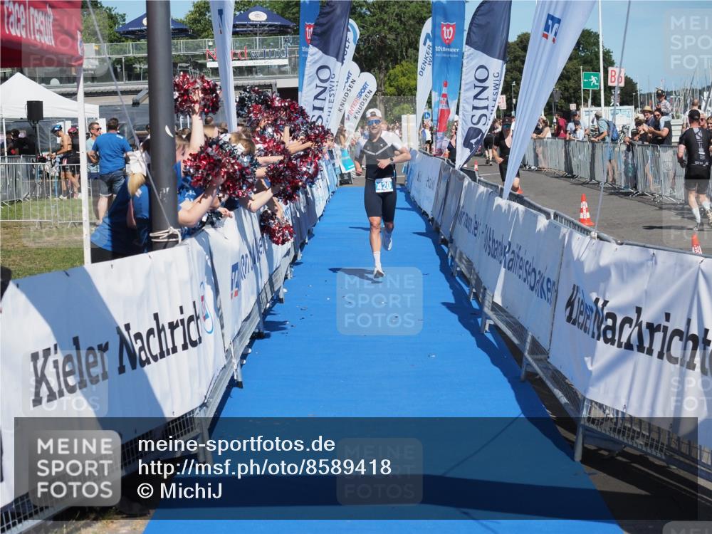 17.08.2025 - KN Förde Triathlon 2025 MichiJ http://msf.ph/oto/8589418 17.08.2025 13:47:32 Laufen 420, 424 meine-sportfotos.de