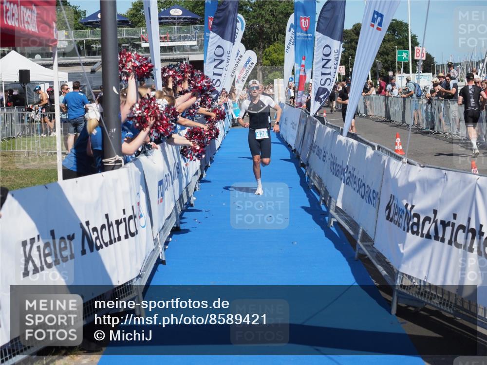 17.08.2025 - KN Förde Triathlon 2025 MichiJ http://msf.ph/oto/8589421 17.08.2025 13:47:32 Laufen 420, 424 meine-sportfotos.de