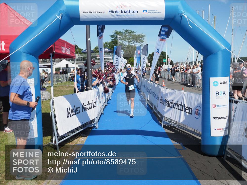17.08.2025 - KN Förde Triathlon 2025 MichiJ http://msf.ph/oto/8589475 17.08.2025 13:47:33 Laufen 420, 424 meine-sportfotos.de