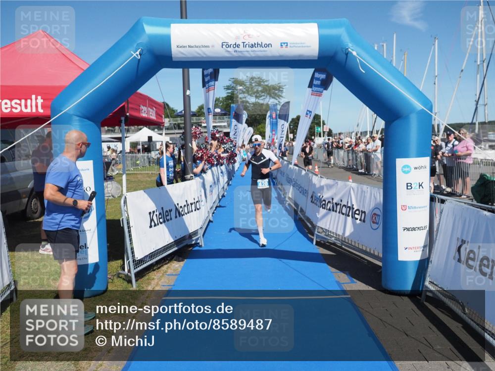 17.08.2025 - KN Förde Triathlon 2025 MichiJ http://msf.ph/oto/8589487 17.08.2025 13:47:34 Laufen 420, 424 meine-sportfotos.de