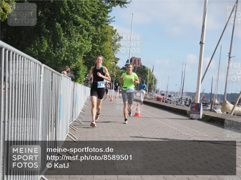 17.08.2025 - KN Förde Triathlon 2025 KatJ http://msf.ph/oto/8589501 17.08.2025 10:16:06 Laufen 187, 218 meine-sportfotos.de