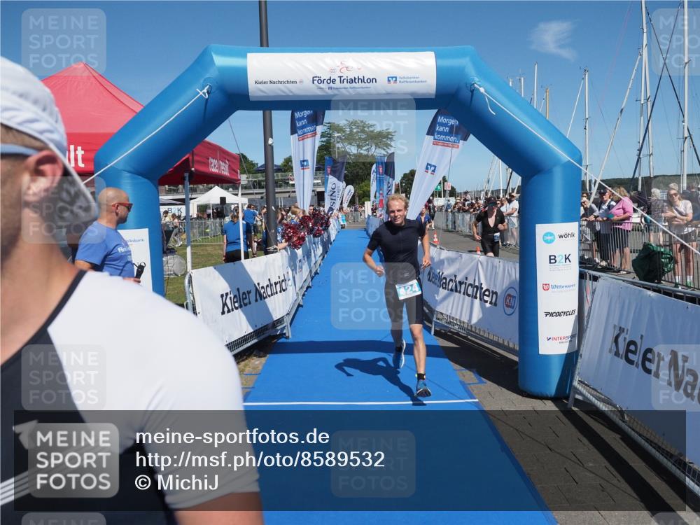 17.08.2025 - KN Förde Triathlon 2025 MichiJ http://msf.ph/oto/8589532 17.08.2025 13:47:36 Laufen 420, 424 meine-sportfotos.de