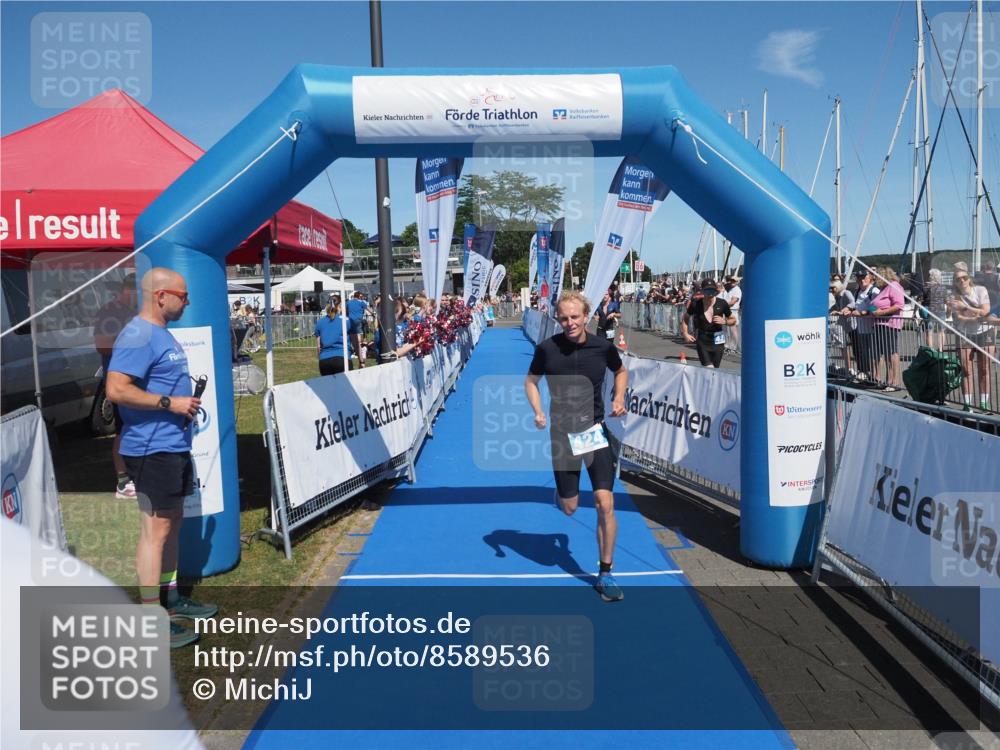 17.08.2025 - KN Förde Triathlon 2025 MichiJ http://msf.ph/oto/8589536 17.08.2025 13:47:36 Laufen 420, 424 meine-sportfotos.de